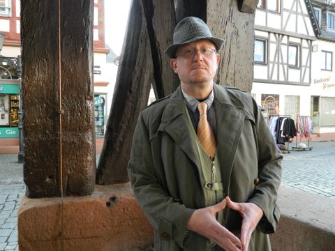 Karl Willibald ist weniger gut gelaunt.