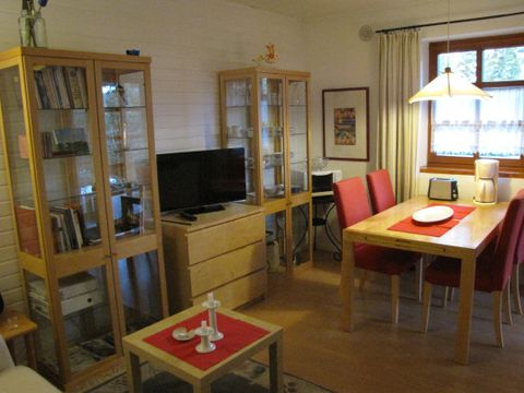 Essbereich der Ferienwohnung Odenwaldblick