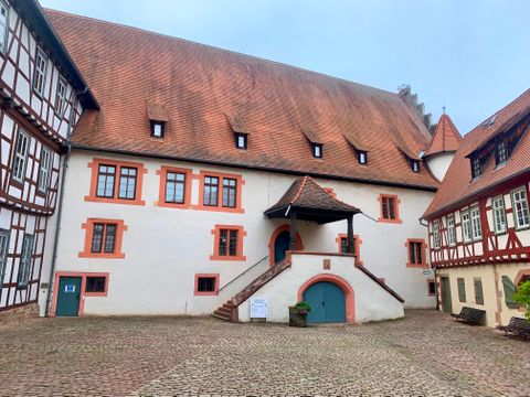 Kellereihof mit Blick auf das Stadtmuseum