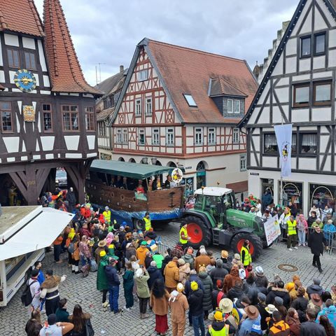 Großer Umzug durch die Innenstadt