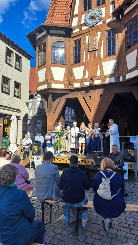 Interkulturelles Gebet auf dem Marktplatz